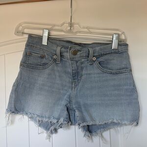 Levi’s Shorts size 25